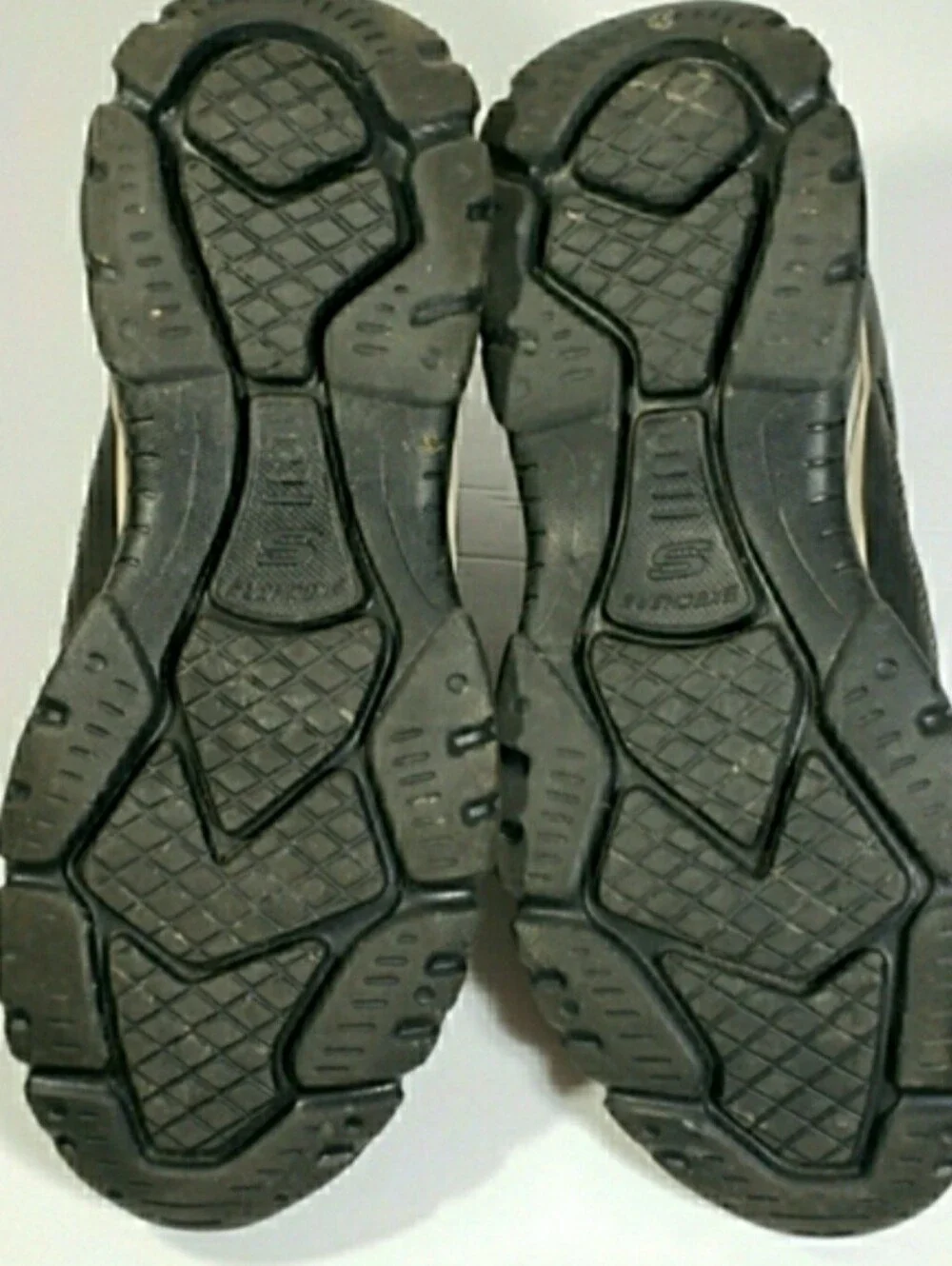 Skechers Revato Texon Leather Hiking Trail Shoes Sneakers